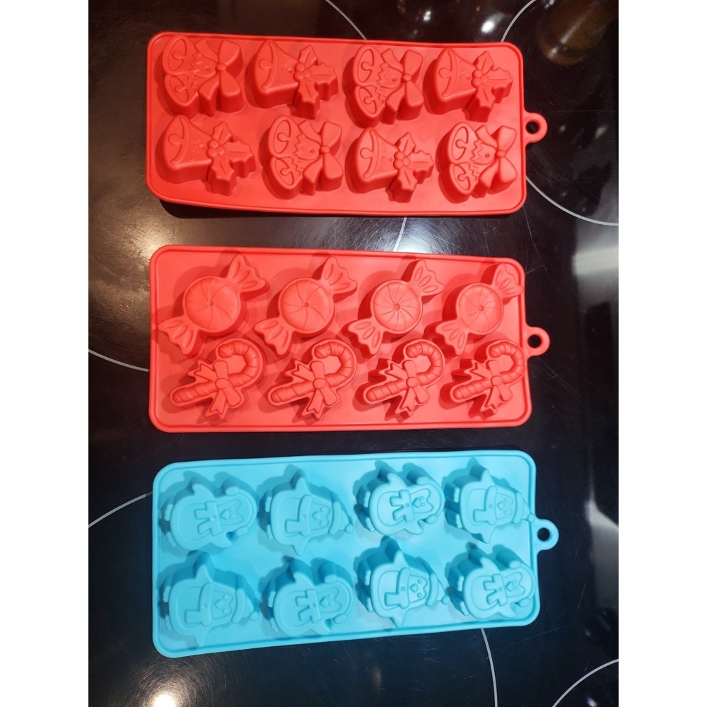 Silicone Mold~8 Per Pc~Candy~Penguin~Bells~Ice Cube~Candy~Soap~Candle Wax Melts